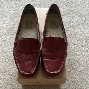 Ugg Sightsee shearling lined leather flats
